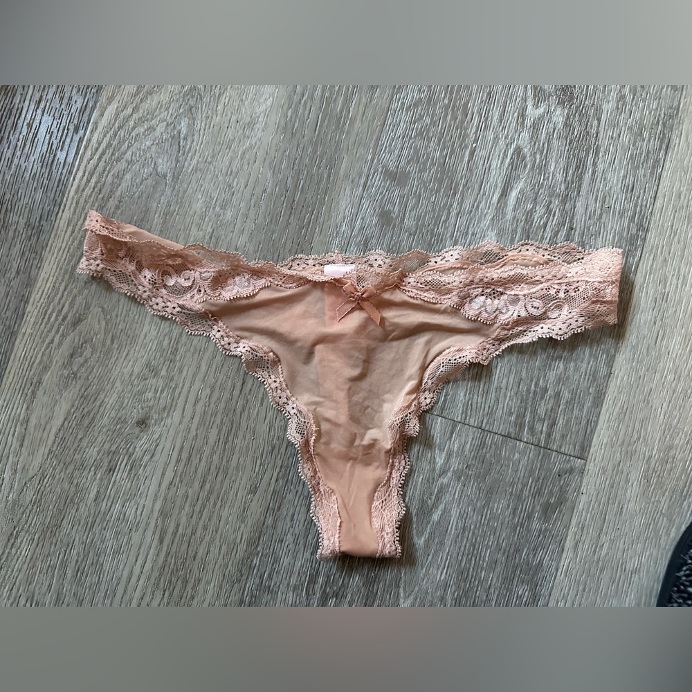 Victoria's Secret Nude Lace thong